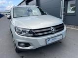 Volkswagen Tiguan 4Motion 2.0TDI*AUTOMATIK*1.HAND*AHK*NAVI - VW Tiguan Gebrauchtwagen in Münster
