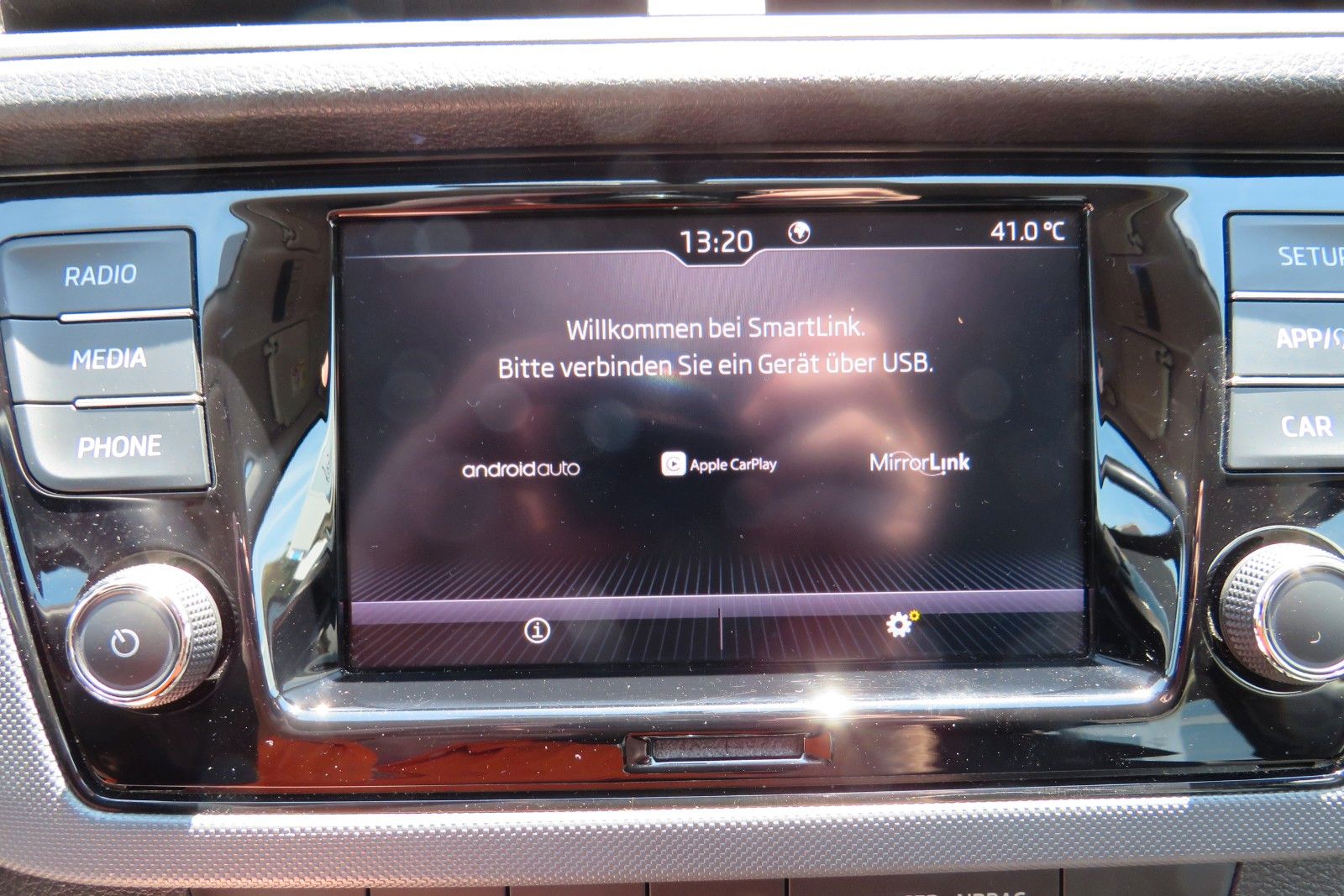 Fahrzeugabbildung SKODA Fabia Combi ALU16`PDC NEBEL APP-CONNECT 1.H