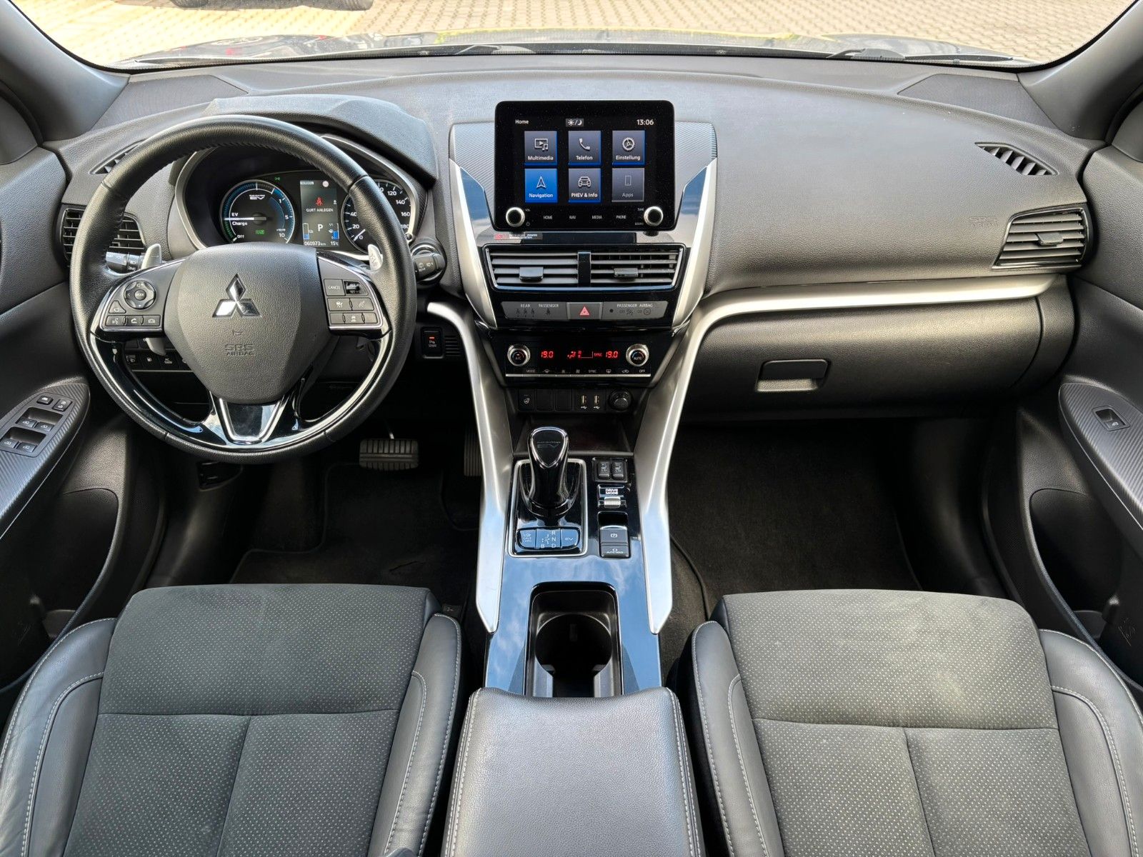Fahrzeugabbildung Mitsubishi Eclipse Cross PHEV PLUS