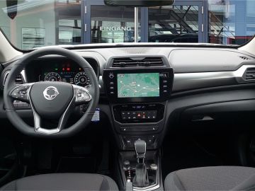 KGM Tivoli ESSENTIAL 1.5 AT NaviCarPlayRFKDABSHZ