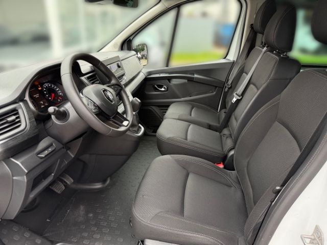 Fahrzeugabbildung Renault Trafic Combi L1H1 Life 2.0 BLUE dCi 150 +RADIO+P