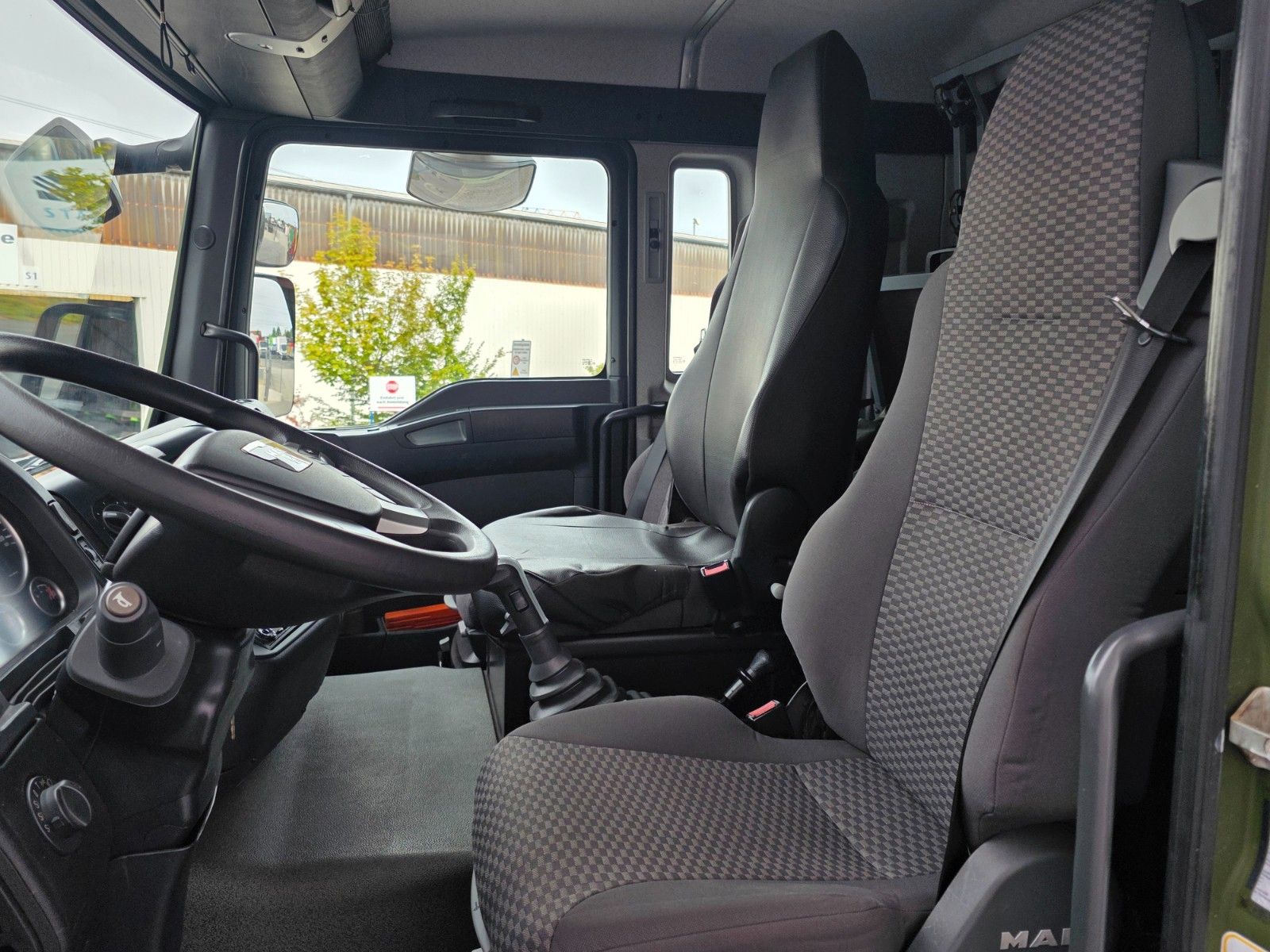 Fahrzeugabbildung MAN TGA 18.360 4x4 BB 3 Sitze Schalter Expedition