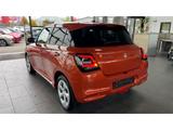 Suzuki Swift 1.2 Comfort LED NAVI ACC Kamera SitzHZG AP - Suzuki Swift mit Benzin-Antrieb: Orange