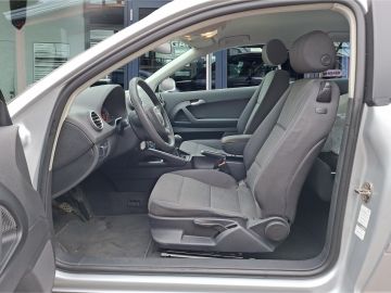 Audi A3 Attraction 1.6 °Nur an Händler!°