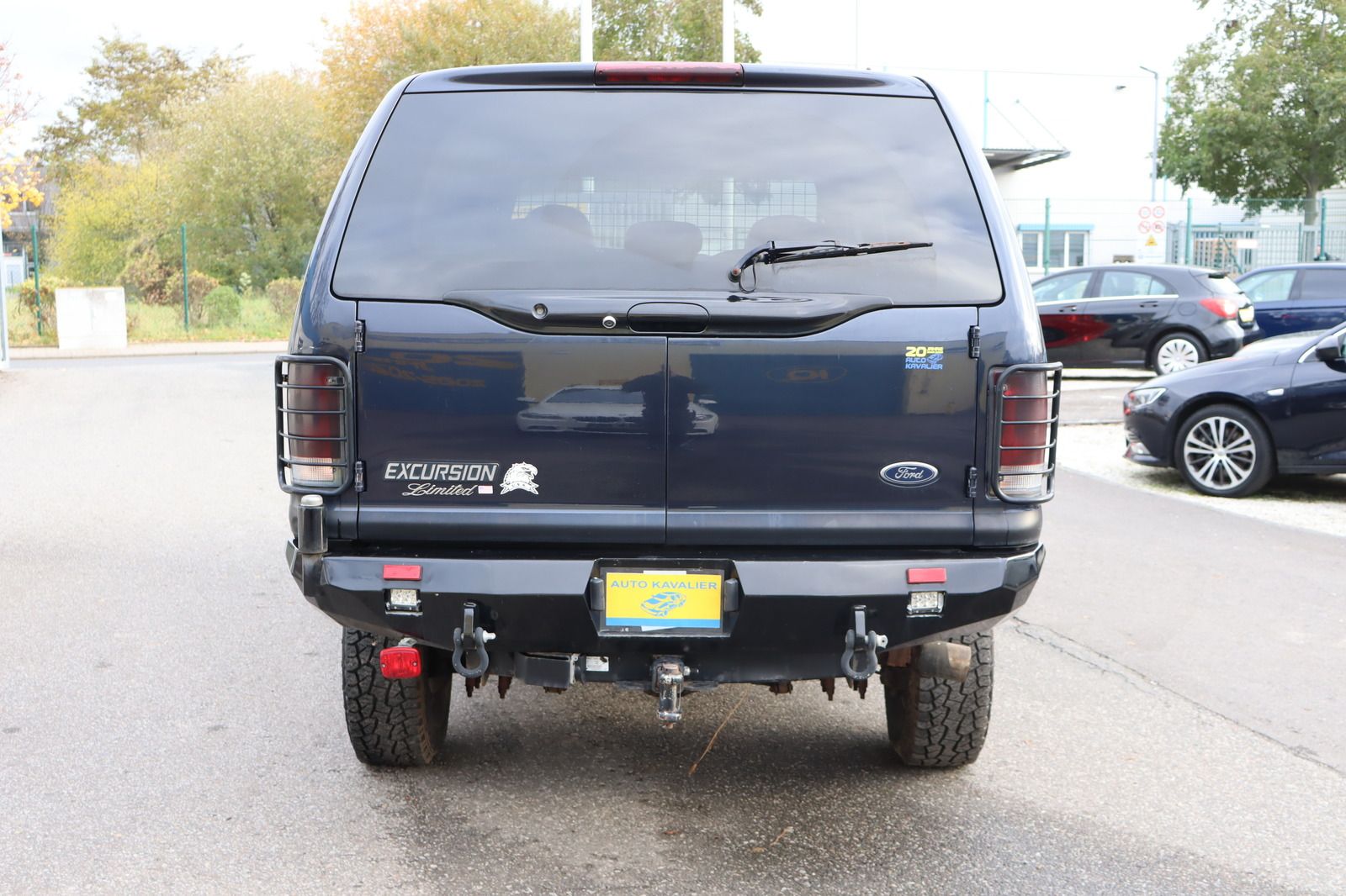 Fahrzeugabbildung Ford Excursion * HU/AU 02.26 * Sitzhzg. * Rückfahrk.