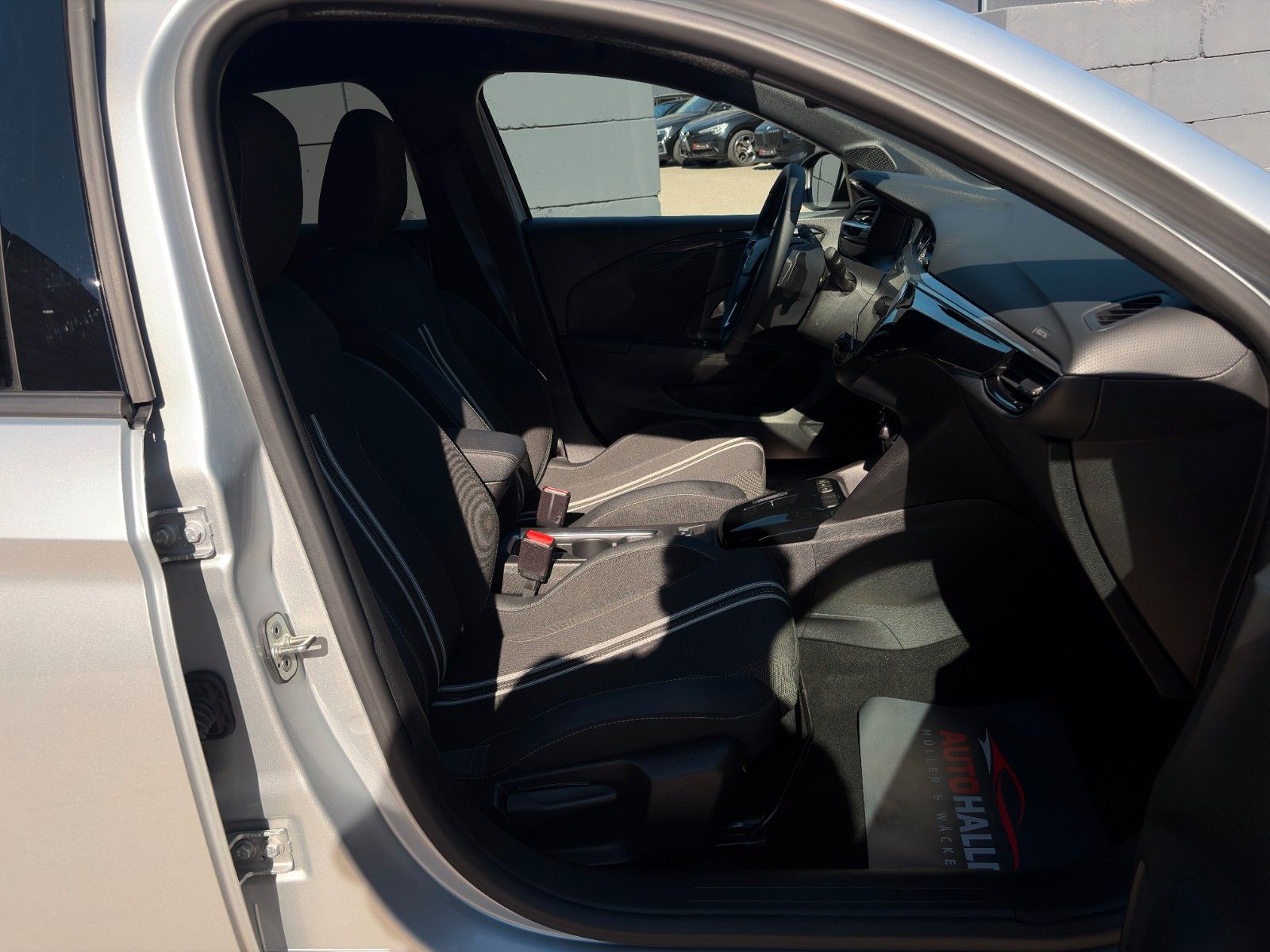 Fahrzeugabbildung Opel Corsa F GS 1.2 Turbo LHZ CAM LED CAM CarPlay