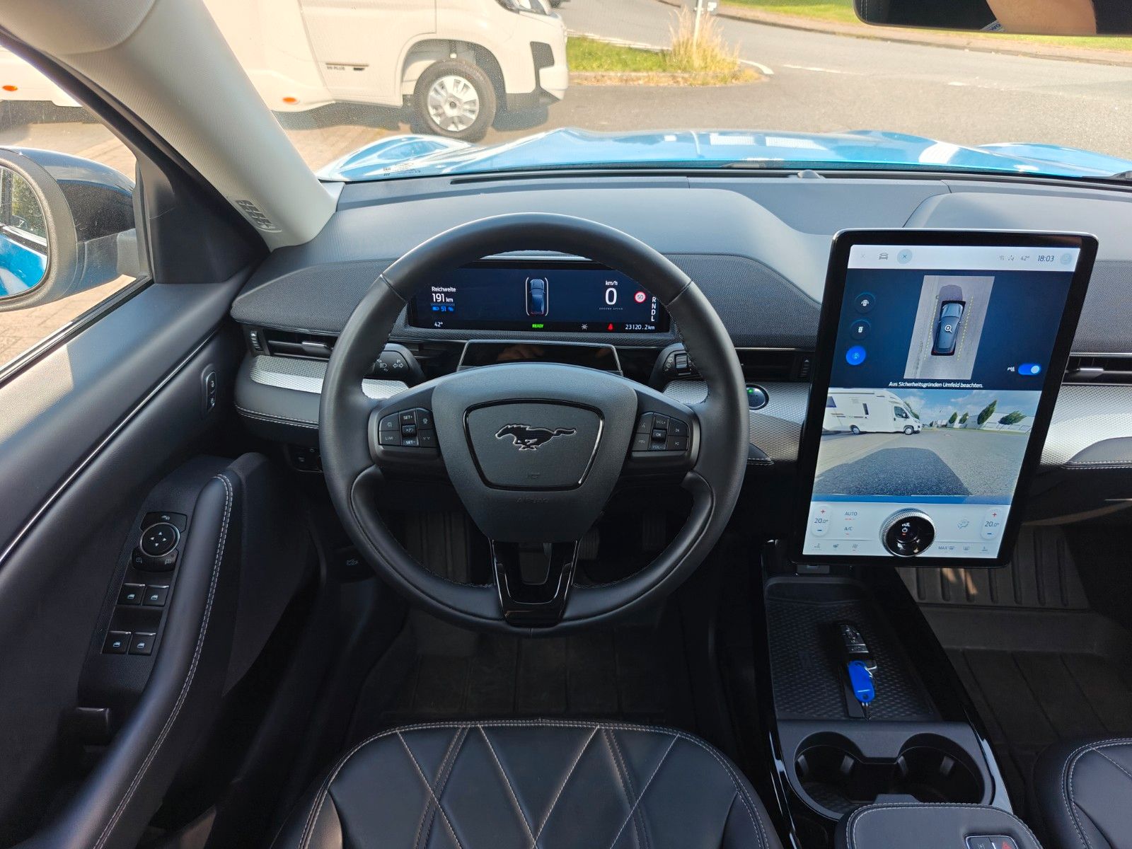 Fahrzeugabbildung Ford Mustang Mach-E - 360 Kamera, ACC, Laneassist -