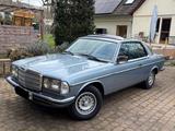 Mercedes-Benz CE 230 - blaue Mercedes-Benz CE-Klasse