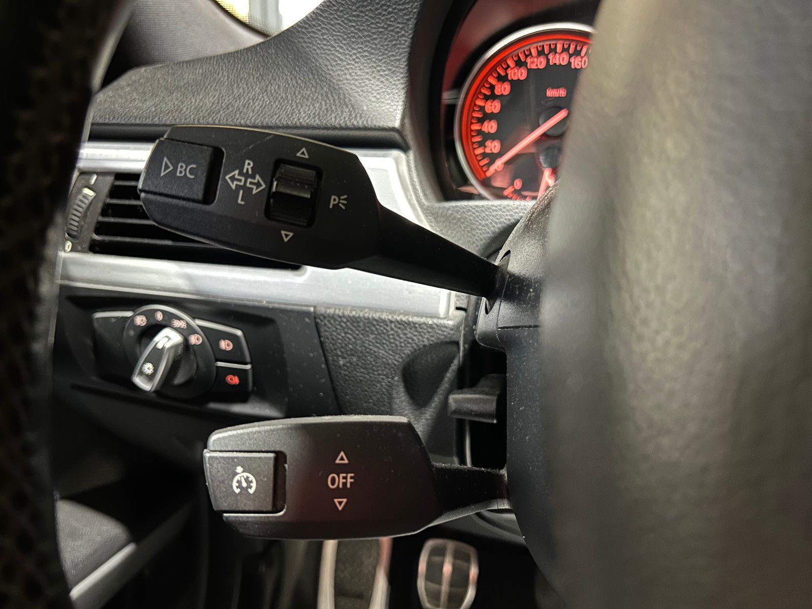 Fahrzeugabbildung BMW 335i xDrive/PANO/ALCANTARA/NAVI/PDC/TEMPOMAT