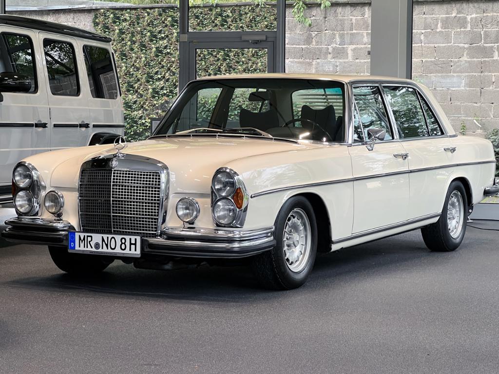 Mercedes-Benz 300 SEL 6.3