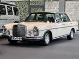 Mercedes-Benz 300 SEL 6.3 - Mercedes-Benz 300: Velours