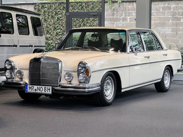 Mercedes-Benz 300 SEL 6.3