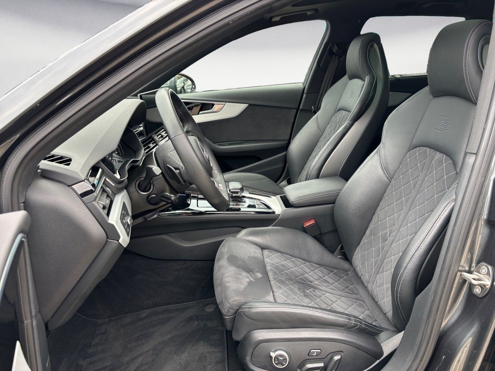 Audi S4 - Bild 7