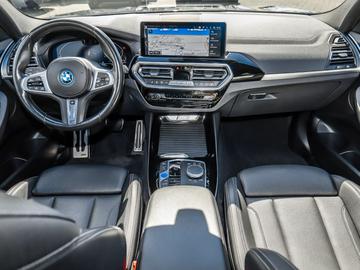 صورة 3 لـ 2024 BMW IX3