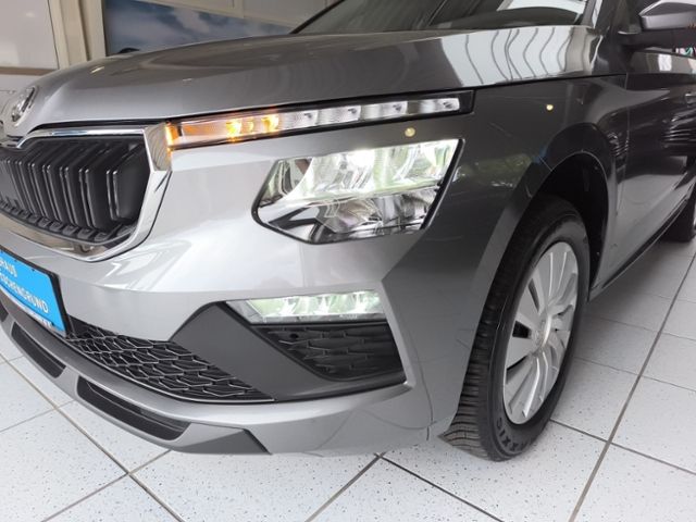 Fahrzeugabbildung SKODA Kamiq 1.0 TSI Essence LED GRA SITZHZG SPURASSIST