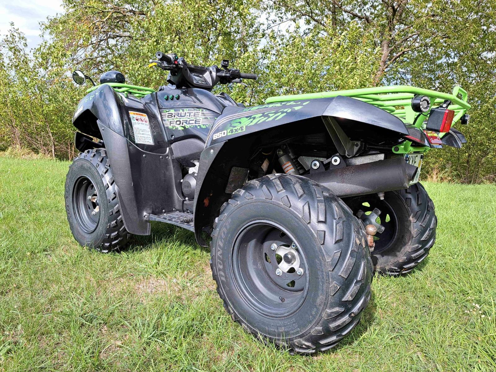 Kawasaki  2010 — салон