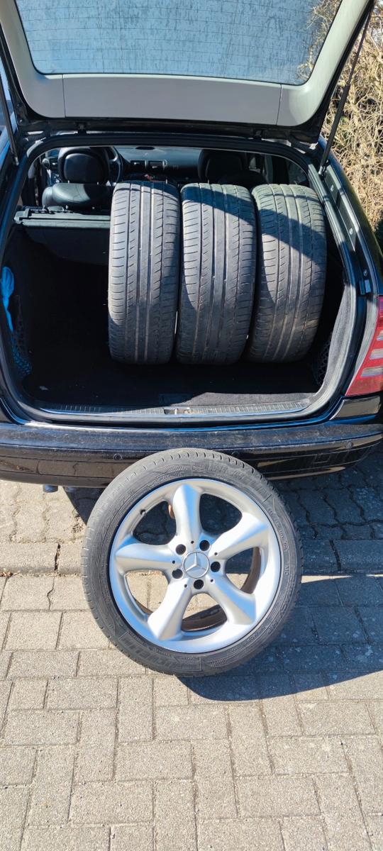Mercedes-Benz C220 2005 — photo 12