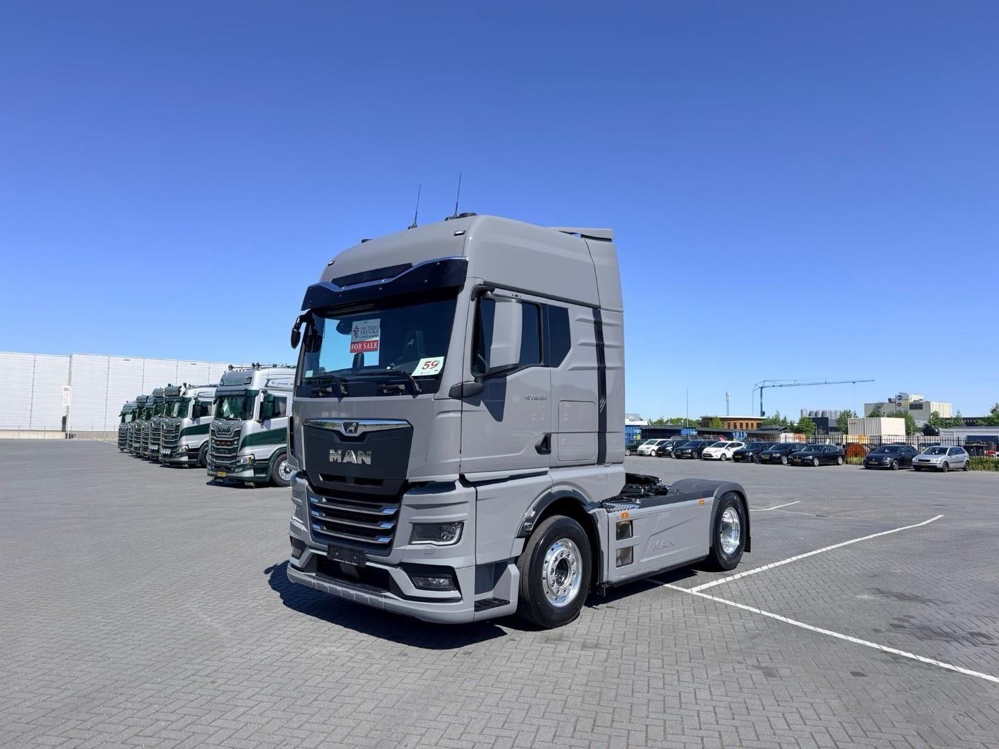 MAN TGX 18.520 NEW, Full air, Retarder, stand airco