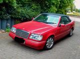 Mercedes-Benz 320