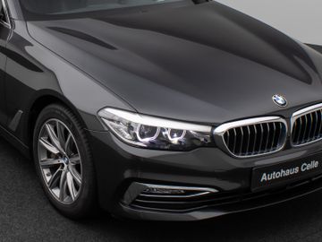 Fahrzeugabbildung BMW 540i Luxury Line HUD ACC LED Kamera 360°