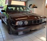 BMW E34 Touring 520i  Neu lackiert  viel... - BMW 5er Reihe: Kombi, E34