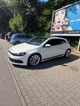 Volkswagen Scirocco 2.0 TSI DSG -211 PS - Volkswagen Scirocco mit Benzin-Antrieb: Automatik
