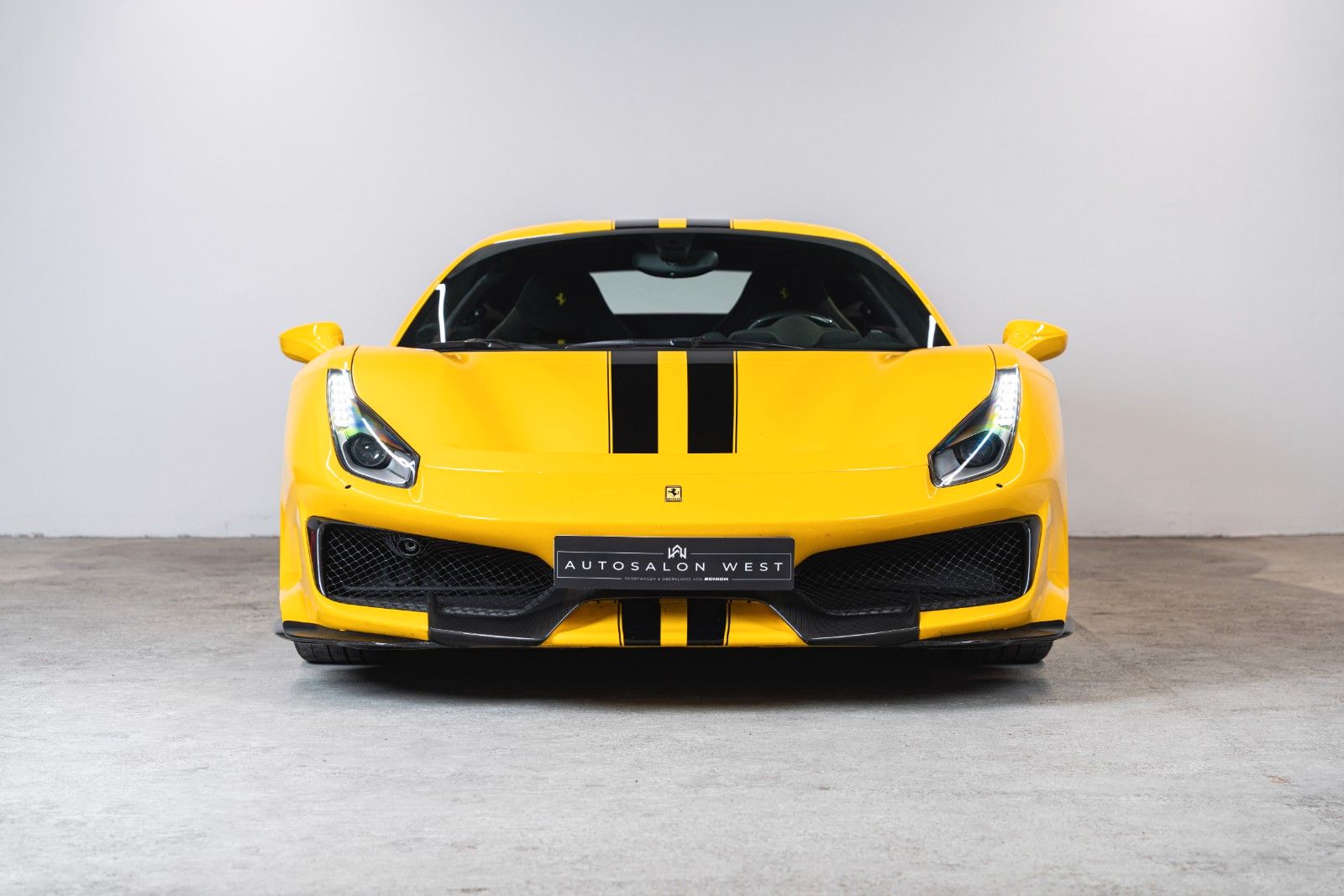 Ferrari 488 Pista Coupé *Giallo Modena*CARBON* imagem 3