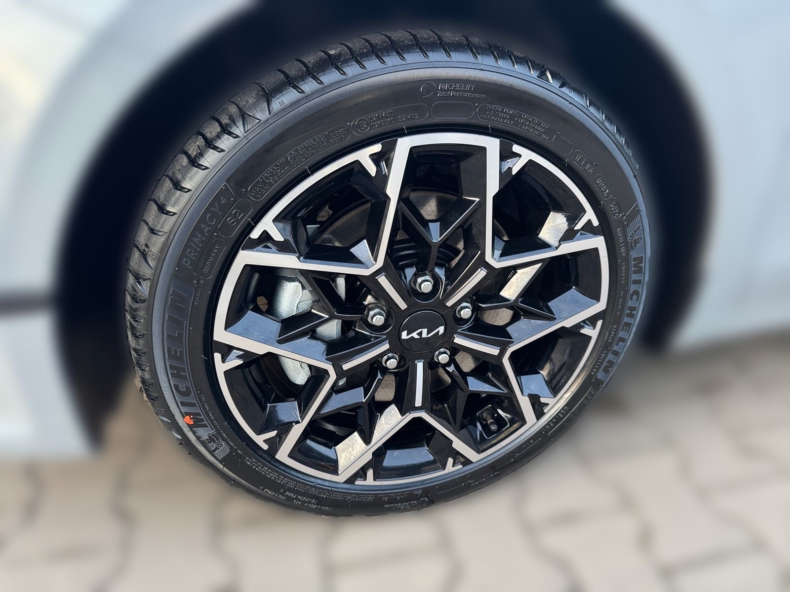 Fahrzeugabbildung Kia CEED_5 1.0T 100 NIGHTLINE STD