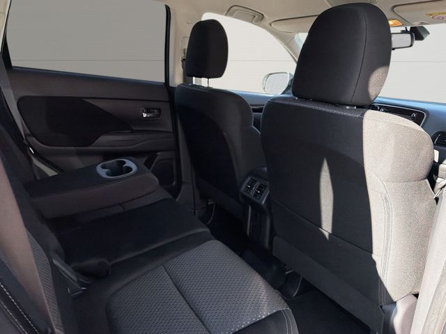 Mitsubishi Outlander Diamant Edition 2WD