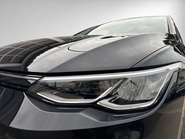 Golf VIII 2.0 TDI Life LED+NAVI+ACC+EINPARKH+SHZ