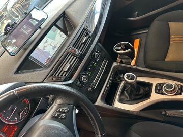 BMW X1 18 d xDrive *Navi*Pano*BiXenon*AHK*
