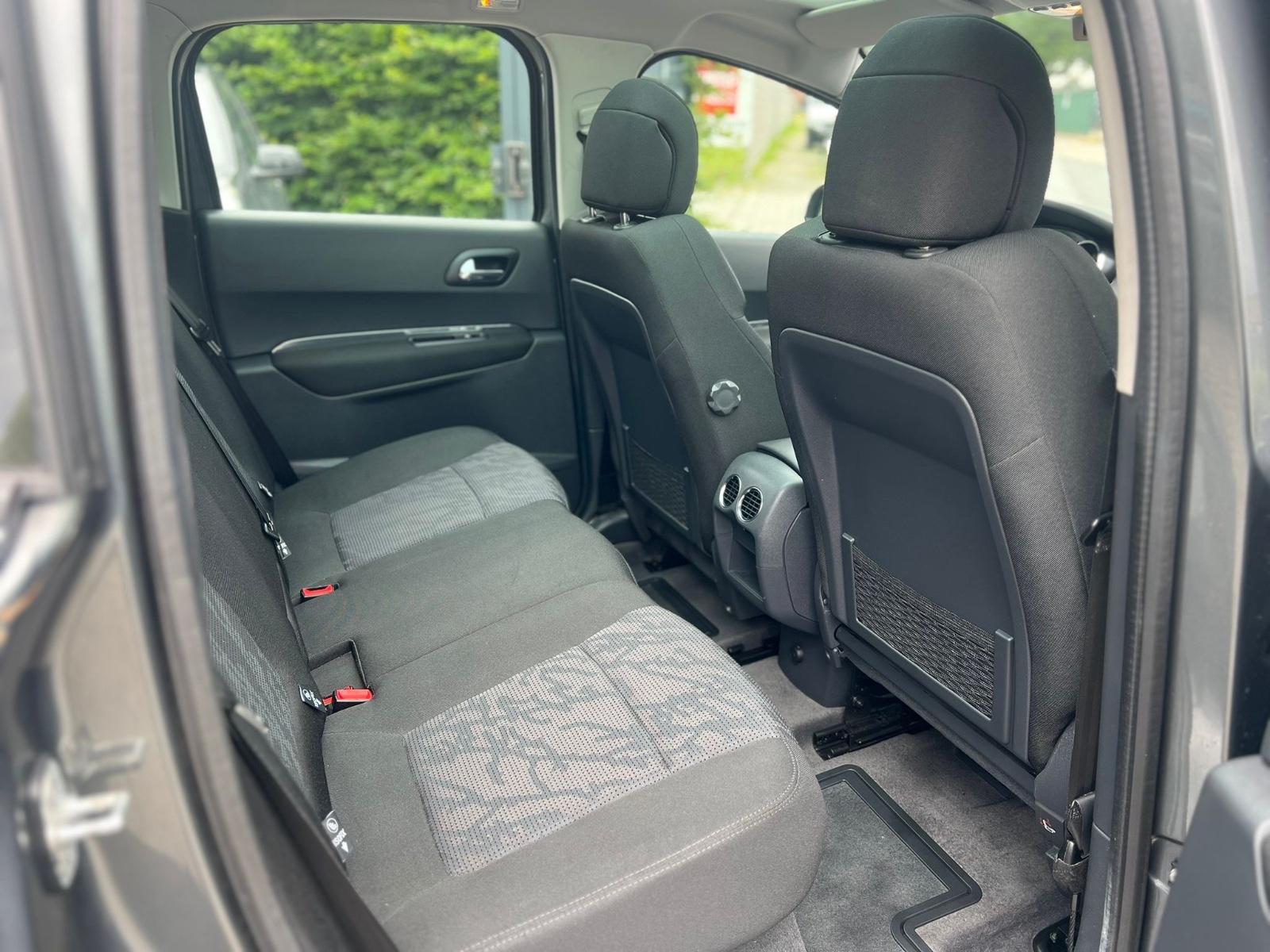Peugeot 3008 Premium, Pano, Navi,