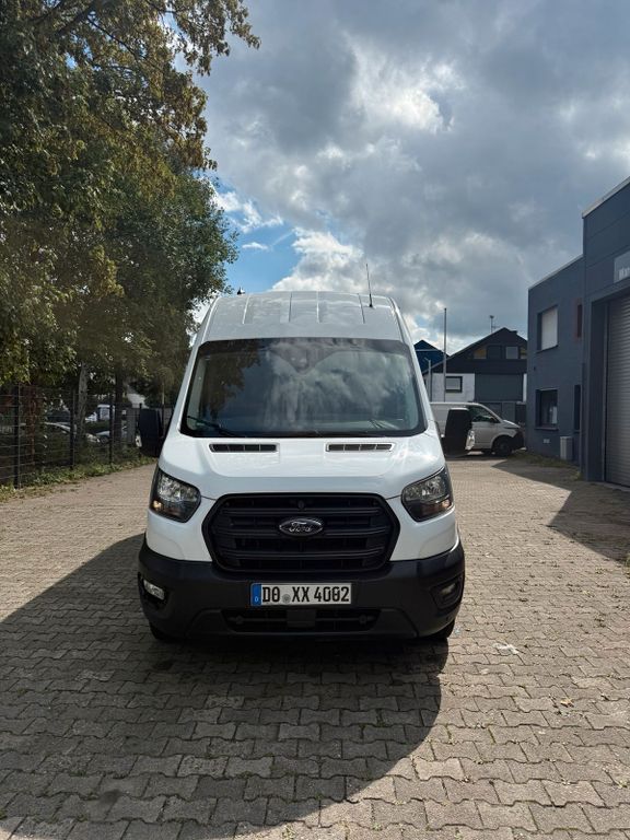 Image of Ford Transit