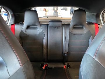 Mercedes-Benz A35 AMG 4Matic *PANO*LED*PDC*CARPLAY*