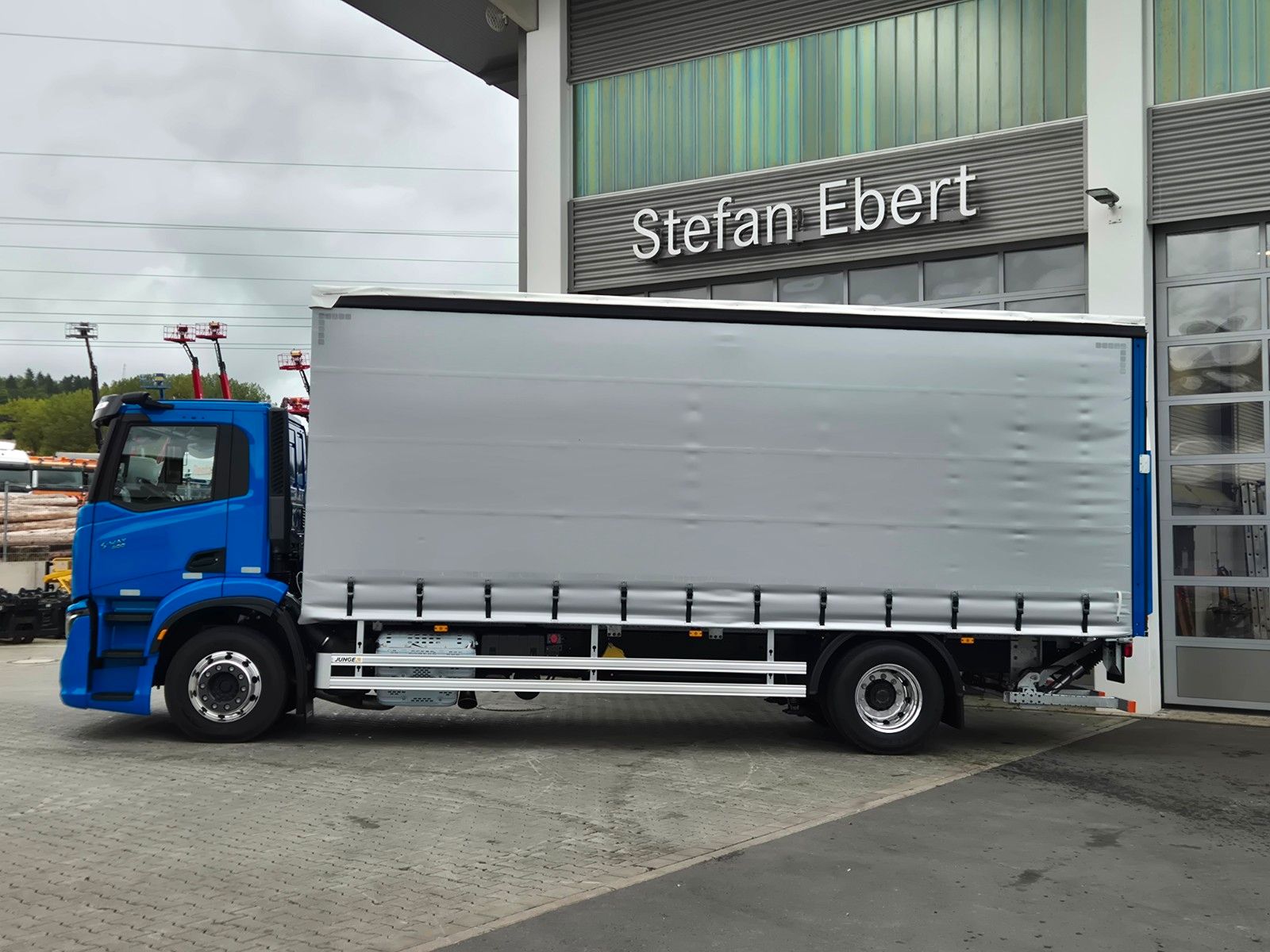 Fahrzeugabbildung Iveco S-Way AD190S40/P Curtainsider *MirrorCam*LBW*