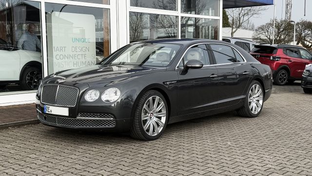 Bentley Flying Spur 4.0 V8 Automatik - TOP Ausstattung!