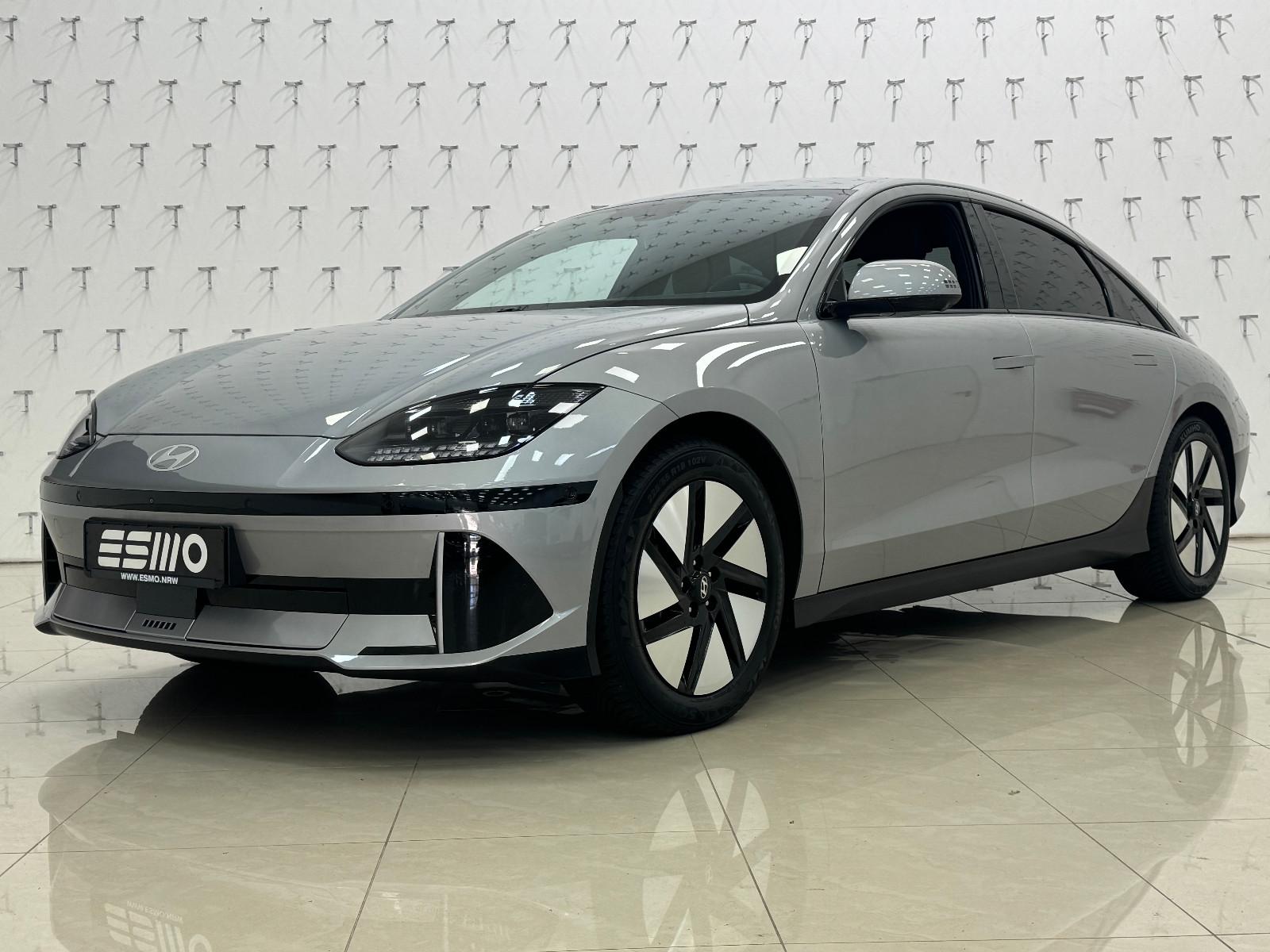 Hyundai IONIQ 6 77,4kWh 325ps 4WD Uniq 360°/BOSE/NAV/