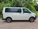 Volkswagen T5 Kombi Bluemotion Camper 8-Sitzer Transporter - Volkswagen T5: Bluemotion