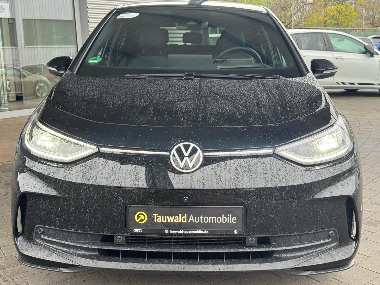 Volkswagen ID.3 Pro 62 kWh AHK/PANO/AREA/TRAVEL/WÄPU 150 kW