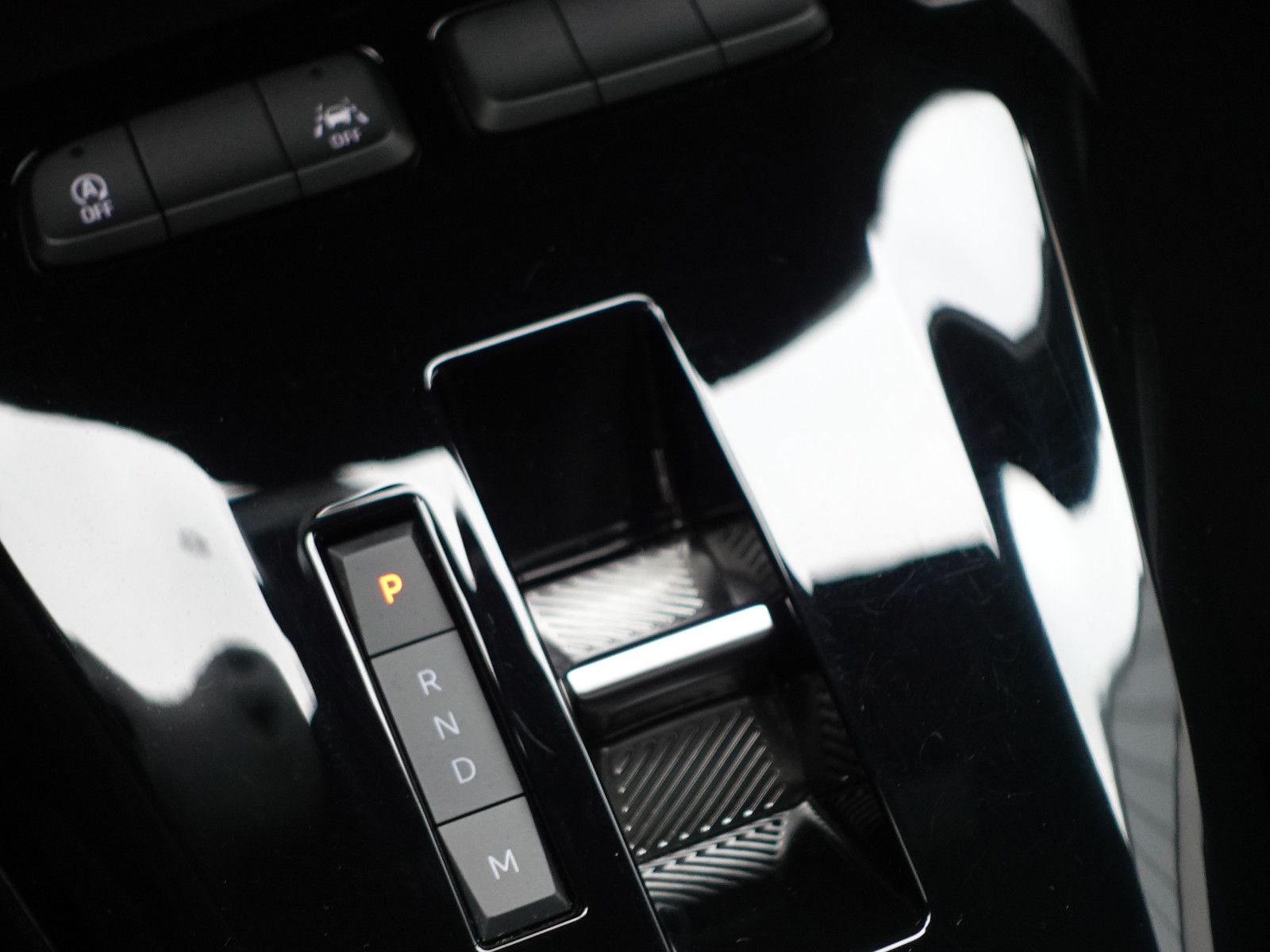 Fahrzeugabbildung Opel Corsa 1.2Turbo GS Automatik - SHZ,PDC,Allwetter