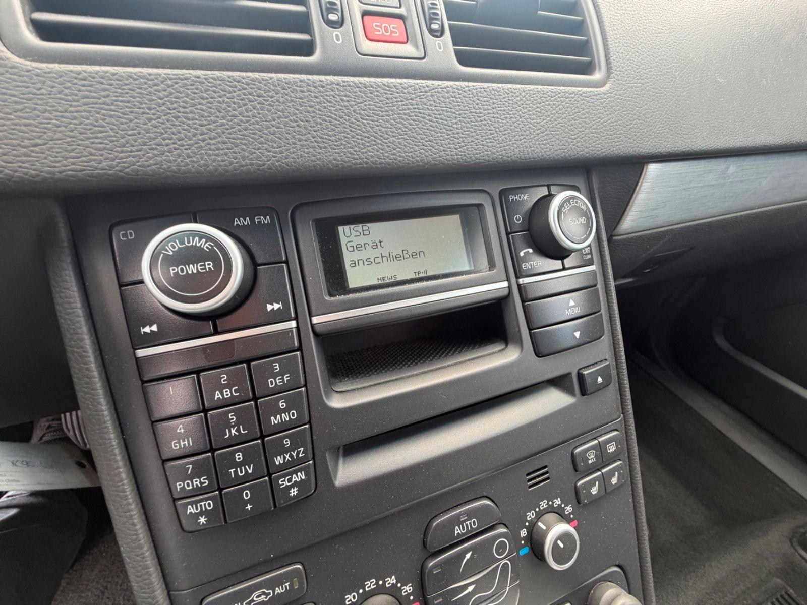 VOLVO XC90 - D5 - 7 PL - 200 CV - 4X4