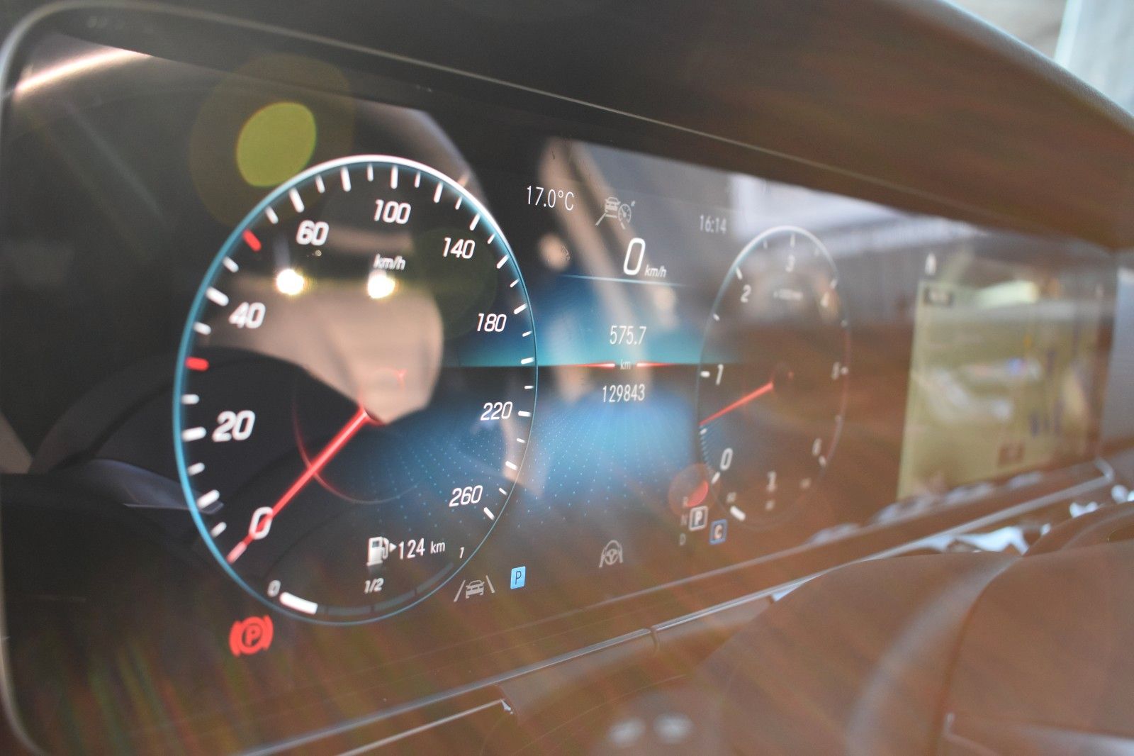 Fahrzeugabbildung Mercedes-Benz E 400d  Lim. 4Matic designo Multibeam AMG Line