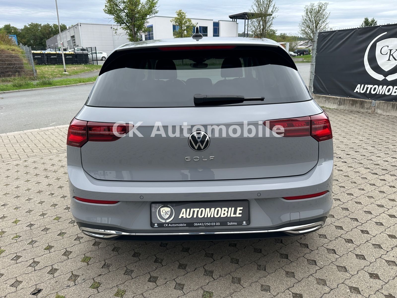 Fahrzeugabbildung Volkswagen Golf VIII Lim. Active 1.5 TSI/Navi/LED/ACC/PDC