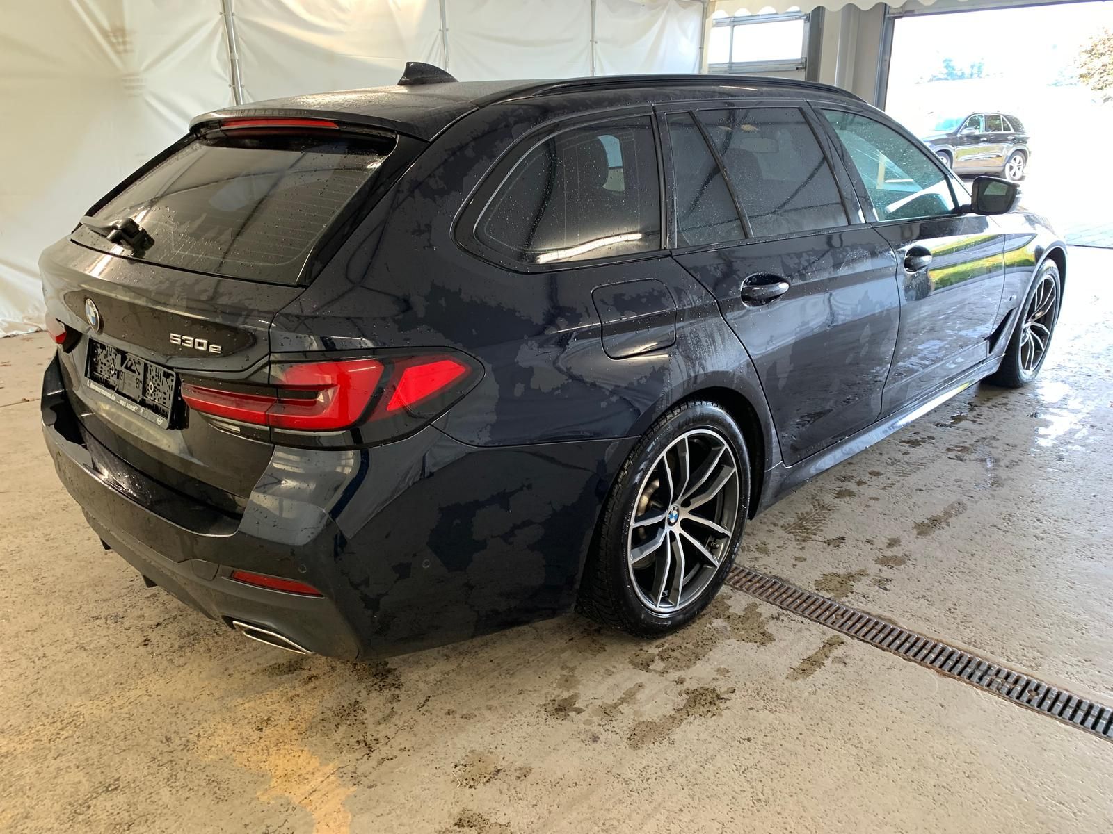 BMW 530 Touring e MSport ShadowL CockpProf Leder Kam foto 5