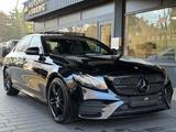 Mercedes-Benz E 220d Limo. AMG/DESIGNO/PANO/BURM/MEMO/AHK/TOTW - Mercedes-Benz E 220 in Bielefeld