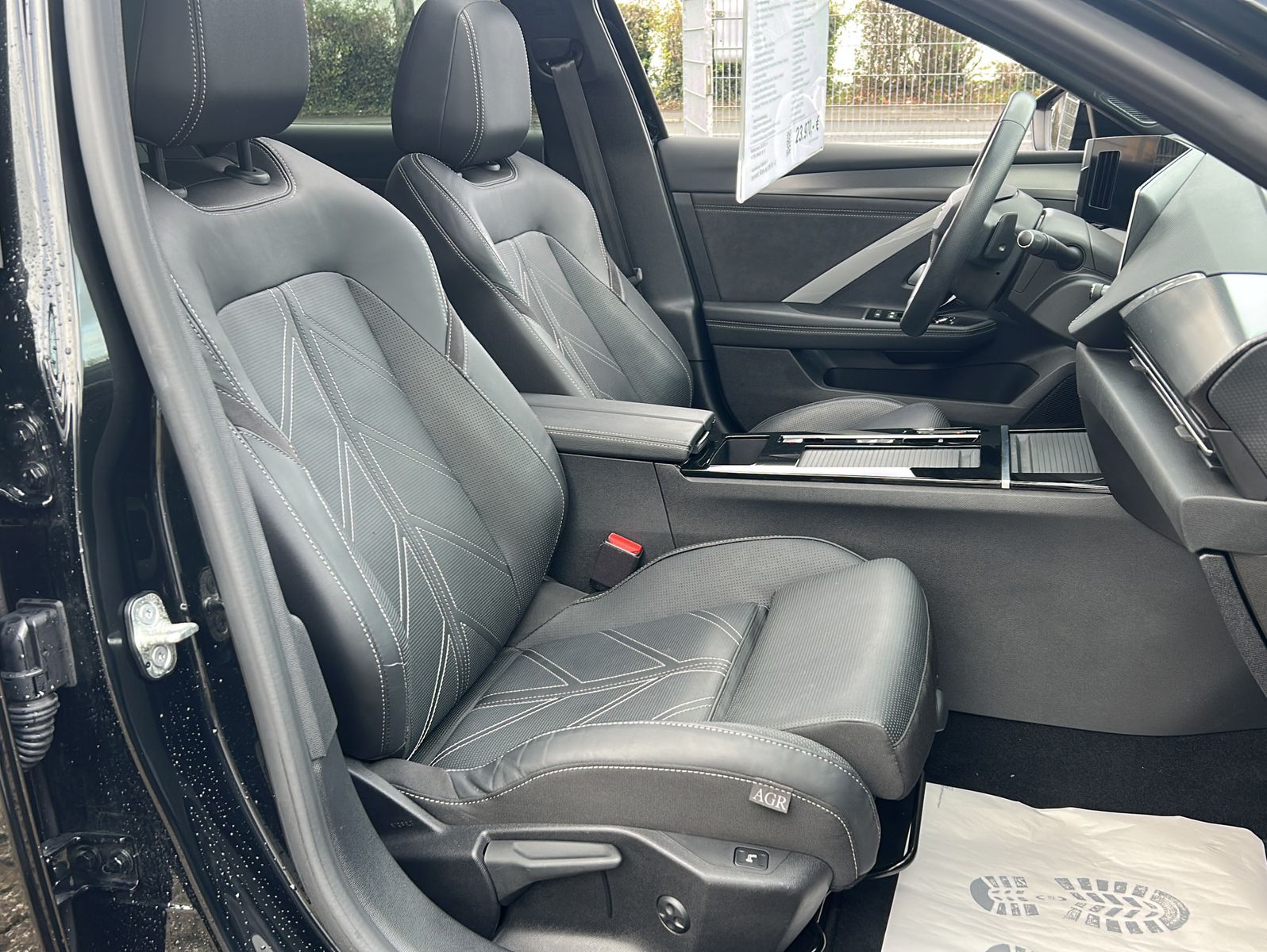 Fahrzeugabbildung Opel Astra Sports Tourer ST Ultimate *HEAD UP*MATRIX*