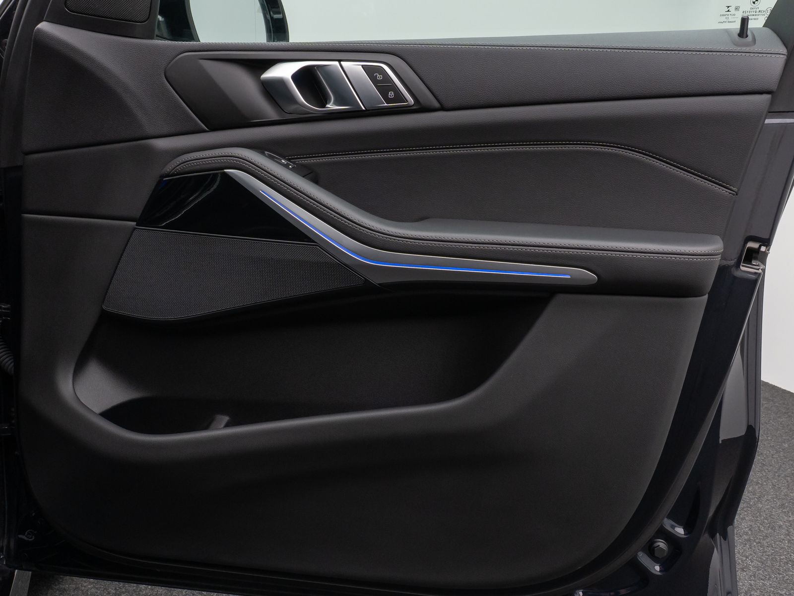 Fahrzeugabbildung BMW X5 M50i Panorama 360° Laser HUD DAB HiFi SoftCL