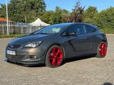 Opel Astra GTC 1.4 Turbo 103kW - Pano - PDC-AHK