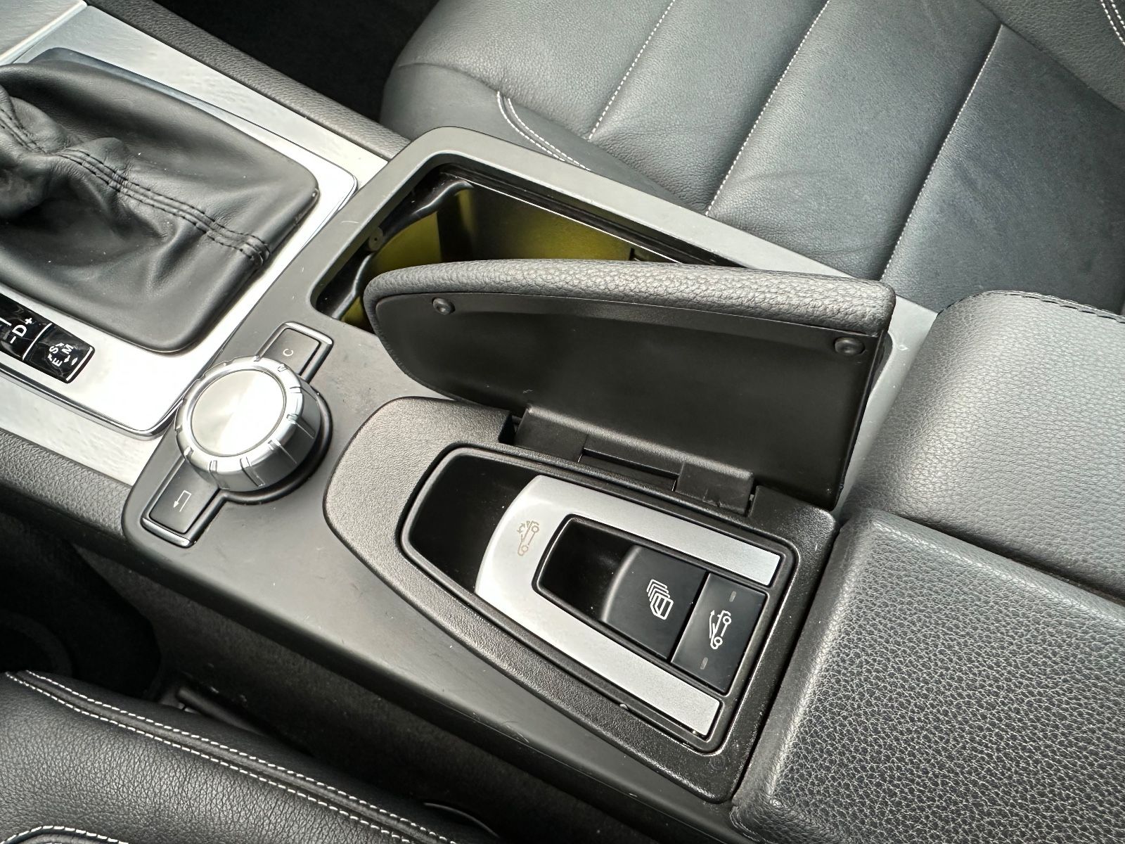 Fahrzeugabbildung Mercedes-Benz E 220 CDI Cabrio AMG BiXenon/AirScarf/Navi/Leder