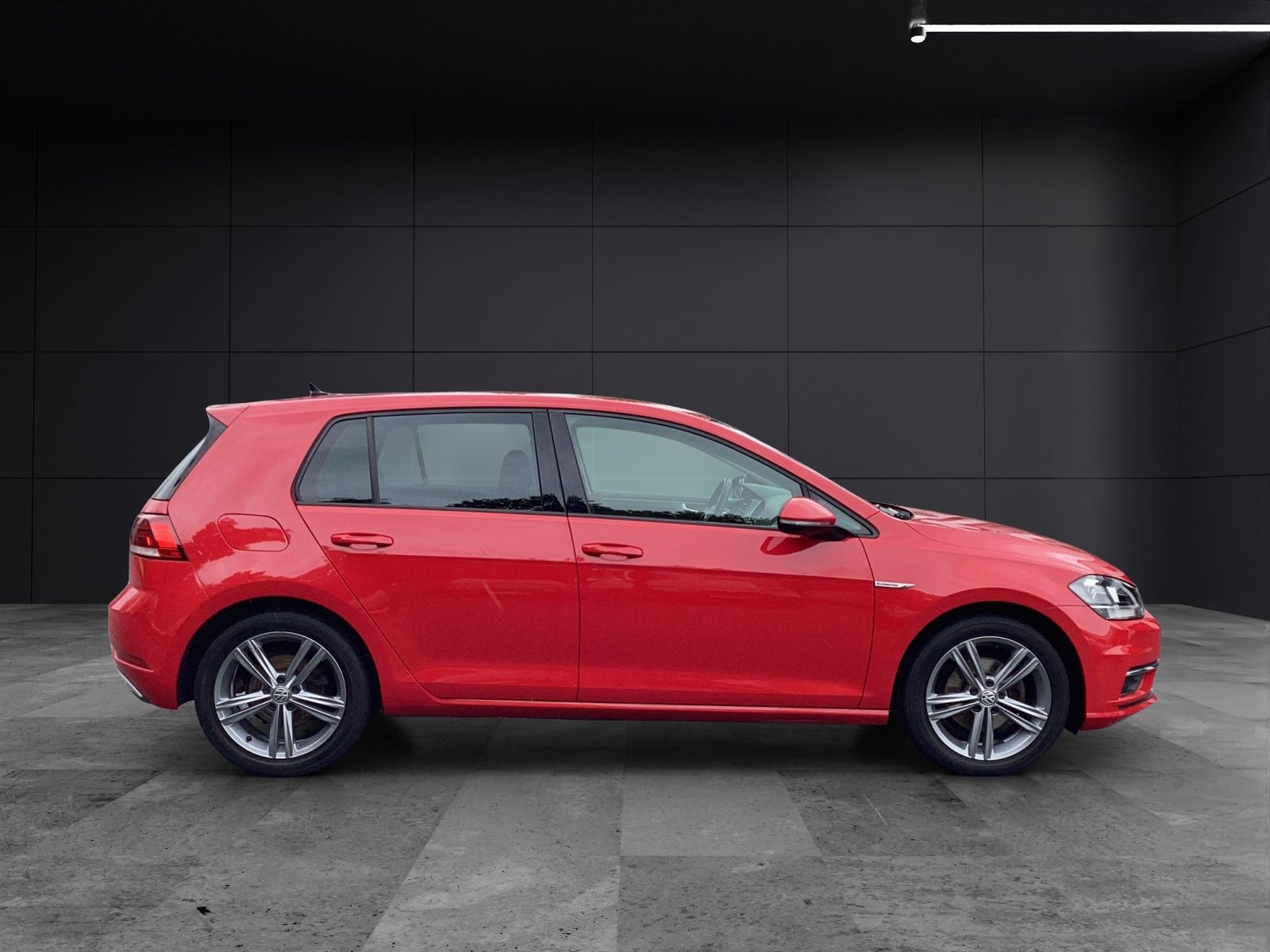 Fahrzeugabbildung Volkswagen Golf VIII TSI Comfortline
